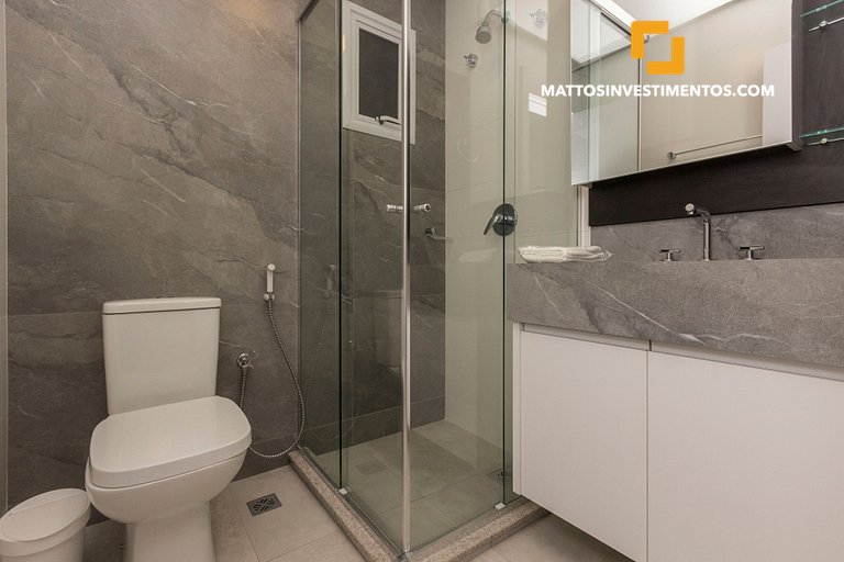 apartamento em Bombinhas com piscina e academia