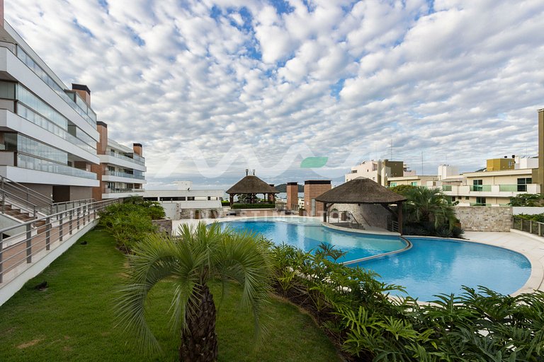 Punta Blu 102-7 – Apartamento de alto padrão em Condomínio E