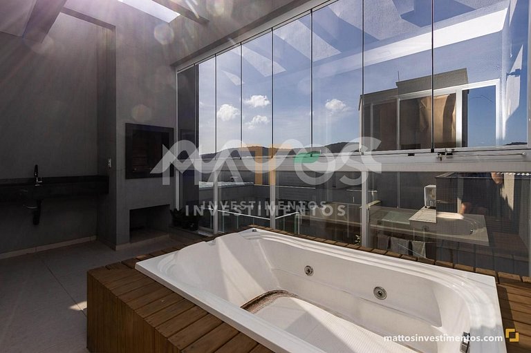 Cobertura Duplex na praia de Mariscal/SC